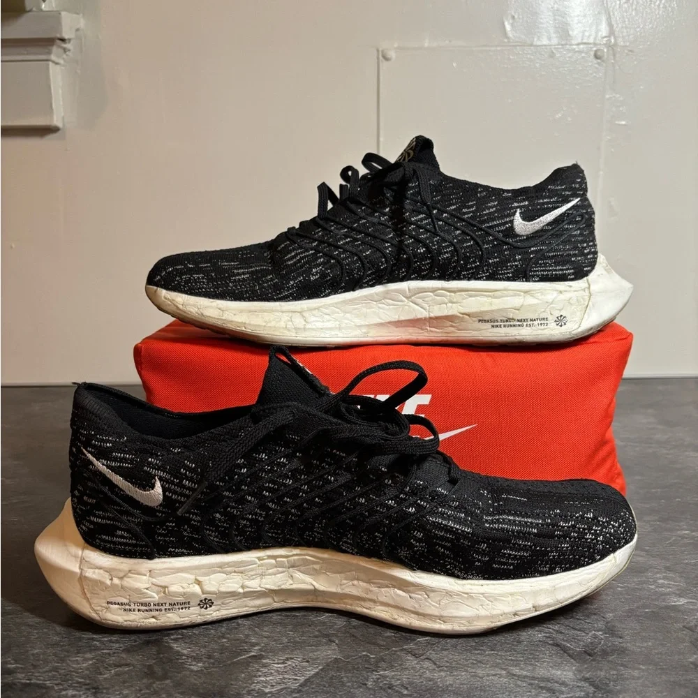 Nike Pegasus Turbo Black and White Running Shoes - Picture 3 of 5